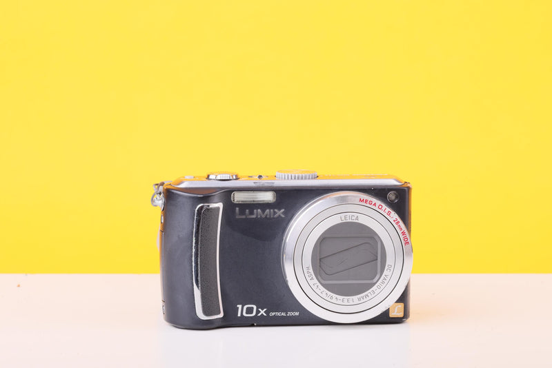 Panasonic Lumix DMC-TZ4 Compact Digital Camera