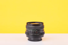 Load image into Gallery viewer, Pentacon Auto 29mm f/2.8 Vintage Wide Angle Lens - m42 mount
