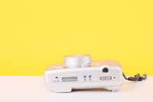 Load image into Gallery viewer, Minolta 110 Zoom 35mm Film Point And Shoot Camera – 38–110mm Zoom Lens

