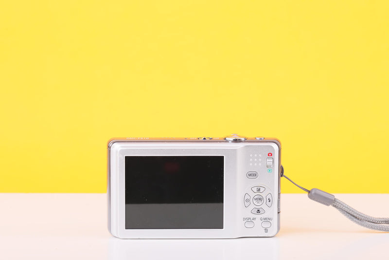 Panasonic Lumix DMC-FS10 Compact Digital Camera – 12.1MP CCD – 5x Optical Zoom
