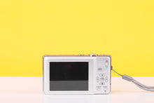 Load image into Gallery viewer, Panasonic Lumix DMC-FS10 Compact Digital Camera – 12.1MP CCD – 5x Optical Zoom

