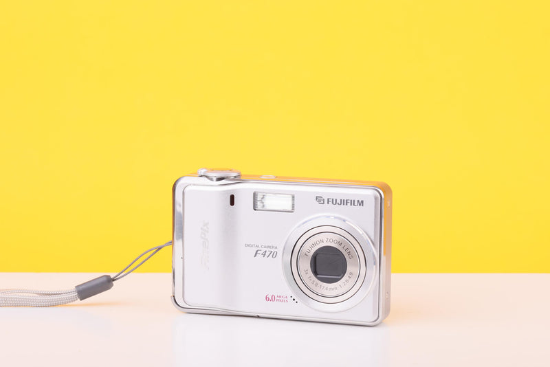 Fujifilm FinePix F470 Compact Digital Camera – 6.0MP CCD – Fujinon 3x Optical Zoom