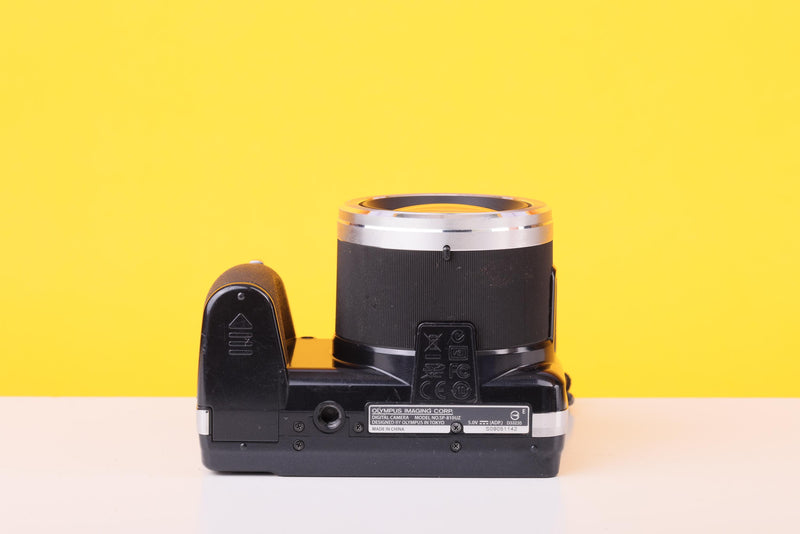 Olympus SP-810UZ Digital Bridge Camera – Boxed