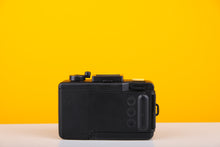 Load image into Gallery viewer, Action Tracker 35mm Point and Shoot Film Camera
