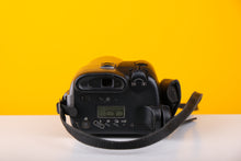Load image into Gallery viewer, Canon Epoca 35mm Film Point and Shoot Film Camera
