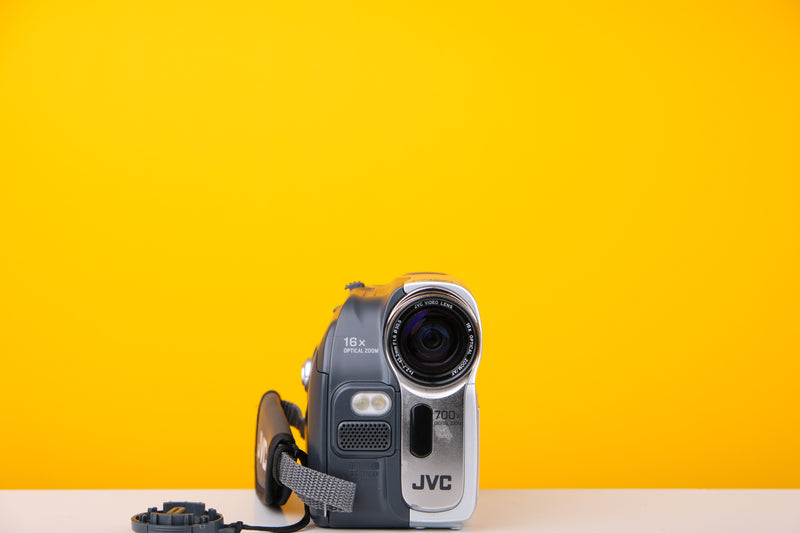 JVC GR-D73ek Digital Camcorder