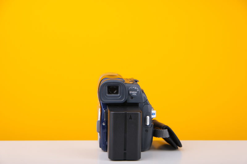 JVC GR-D73ek Digital Camcorder