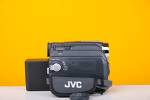 Load image into Gallery viewer, JVC GR-D73ek Digital Camcorder
