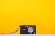 Load image into Gallery viewer, Panasonic LUMIX DMC FX37 Digicam
