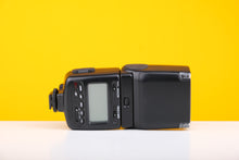 Load image into Gallery viewer, Nikon Speedlight SB-25 Flash With Soft Case
