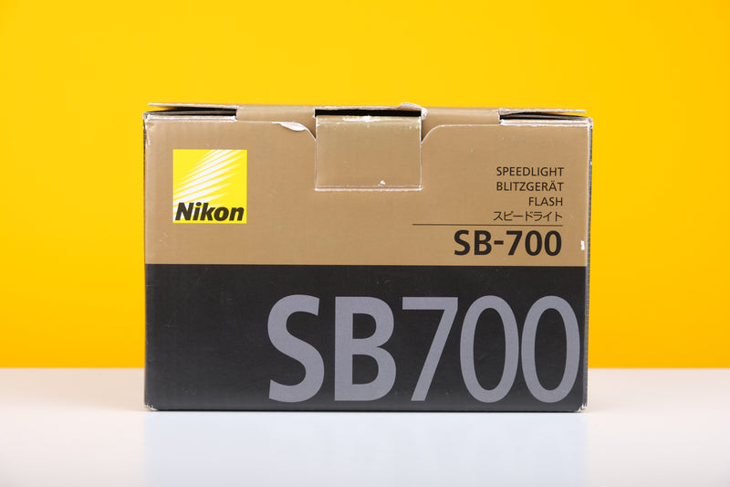 Nikon Speedlight SB-700 Flash Boxed