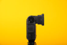 Load image into Gallery viewer, Cobra Auto 210 flash
