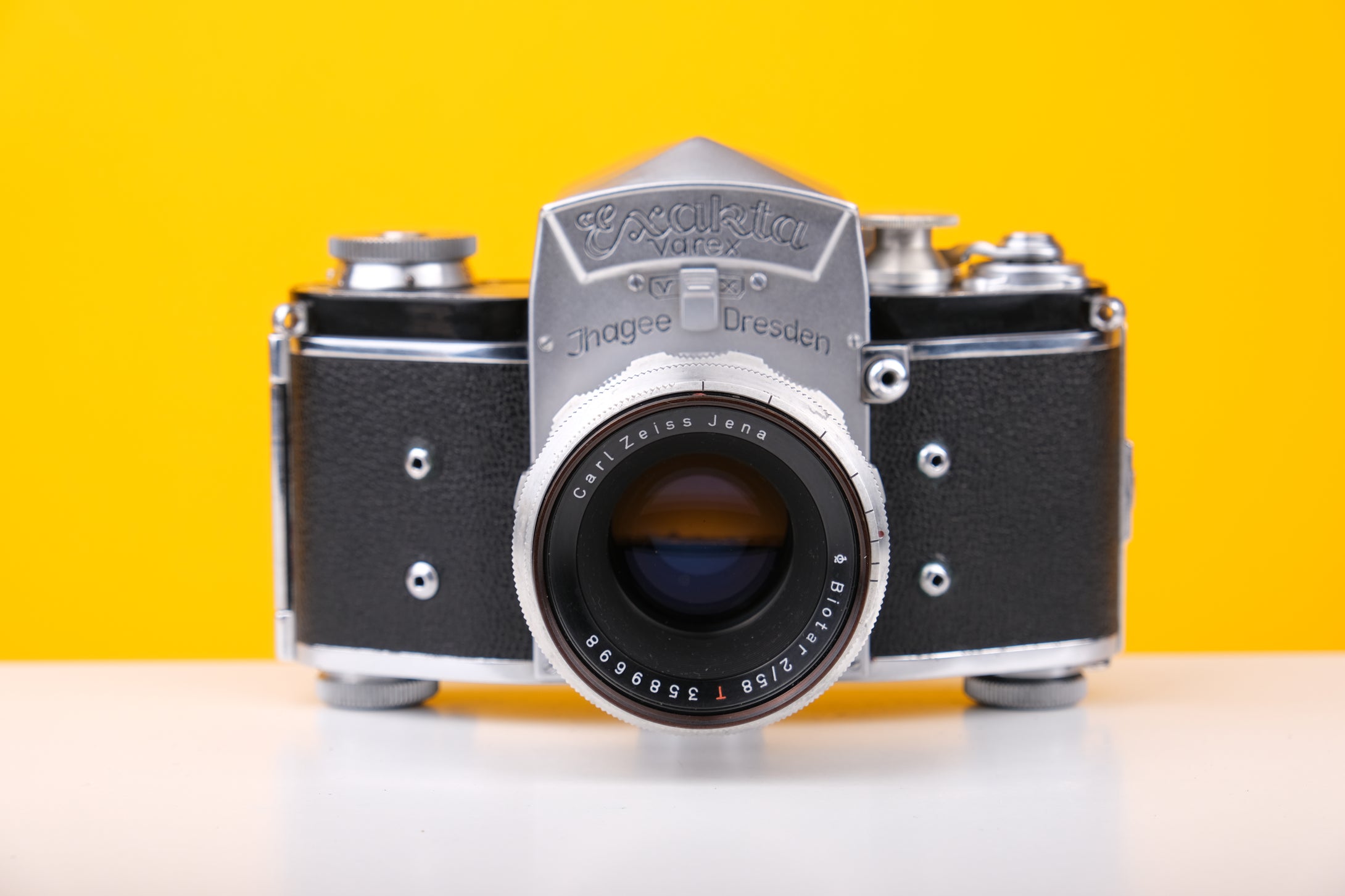 Exakta Varex VX 35mm Film Camera with Carl Zeiss Biotar 58mm f/2 Lens