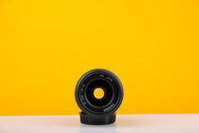 Load image into Gallery viewer, Tamron 28-70mm f3.5-4.5 Universal Mount
