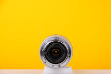 Load image into Gallery viewer, Minolta AF zoom 75-300mm f4.5-5.6 Lens

