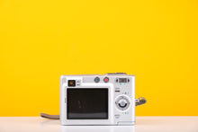 Load image into Gallery viewer, Casio Exilim EX Z40 Digicam
