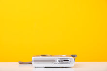 Load image into Gallery viewer, Casio Exilim EX Z40 Digicam
