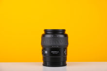 Load image into Gallery viewer, Minolta zoom xi 80-200mm f4.5-5.6 Lens
