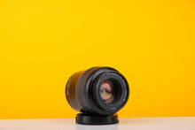 Load image into Gallery viewer, Minolta zoom xi 80-200mm f4.5-5.6 Lens
