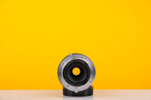 Load image into Gallery viewer, Hoya HMC Zoom Close Focus 80-200mm f5.5 Lens for OM Mount
