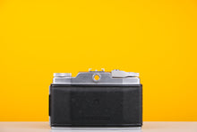 Load image into Gallery viewer, Agfa Silette Pronto 35mm Viewfinder Film Camera
