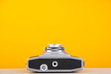 Load image into Gallery viewer, Agfa Silette Pronto 35mm Viewfinder Film Camera
