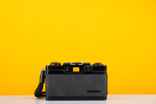 Load image into Gallery viewer, Ricoh FF1 35mm Viewfinder Film Camera
