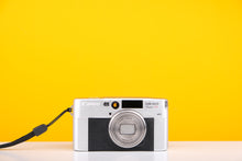Load image into Gallery viewer, Canon Sure Shot Classic 35mm Point and Shoot Film Camera
