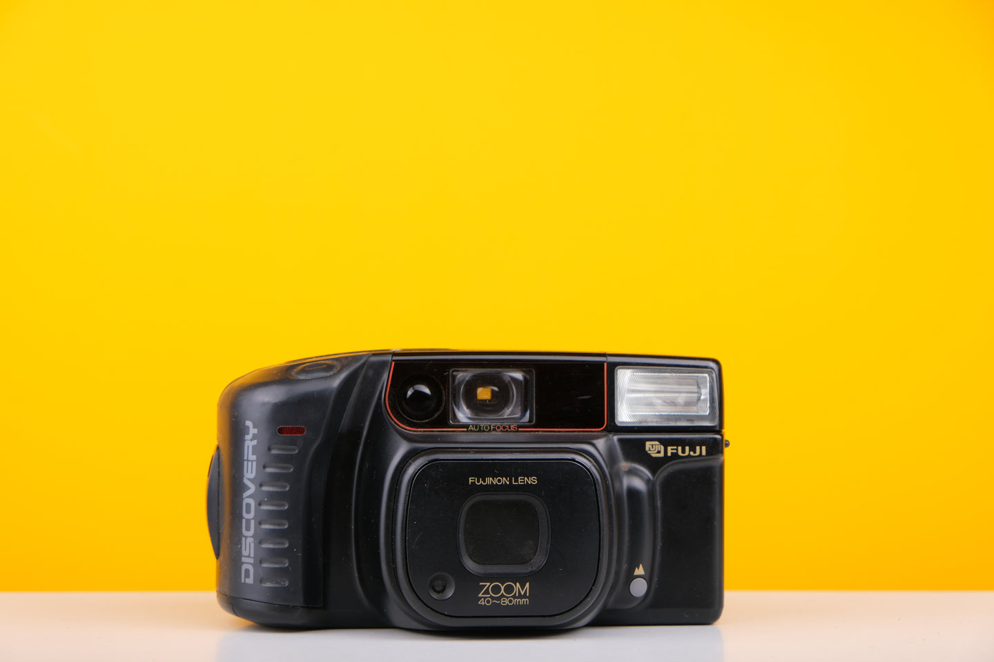 Fuji Discovery 800 Zoom 35mm Point and Shoot Film Camera