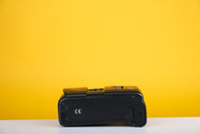 Load image into Gallery viewer, Canon Snappy EL 35mm Point and Shoot Film Camera
