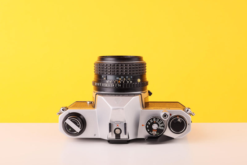 Pentax K1000 SE 35mm Film Camera with SMC Pentax M 50mm f/1.4 Prime Lens