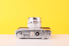 Load image into Gallery viewer, Yashica Electro 35 Rangefinder 35mm Film Camera
