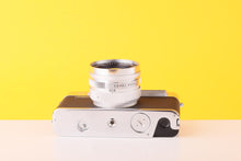 Load image into Gallery viewer, Yashica Electro 35 Rangefinder 35mm Film Camera
