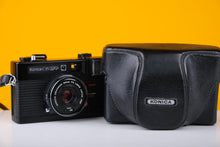 Load image into Gallery viewer, Fujica C35 EFP Point and Shoot Film Camera With Case
