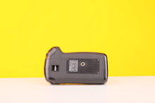 Load image into Gallery viewer, Meike Multi-Power Battery Pack for Canon 60D
