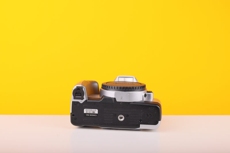 Canon EOS 300V 35mm SLR Film Camera Body