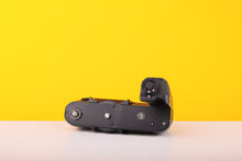 Load image into Gallery viewer, Nikon MD-4 Motor Drive
