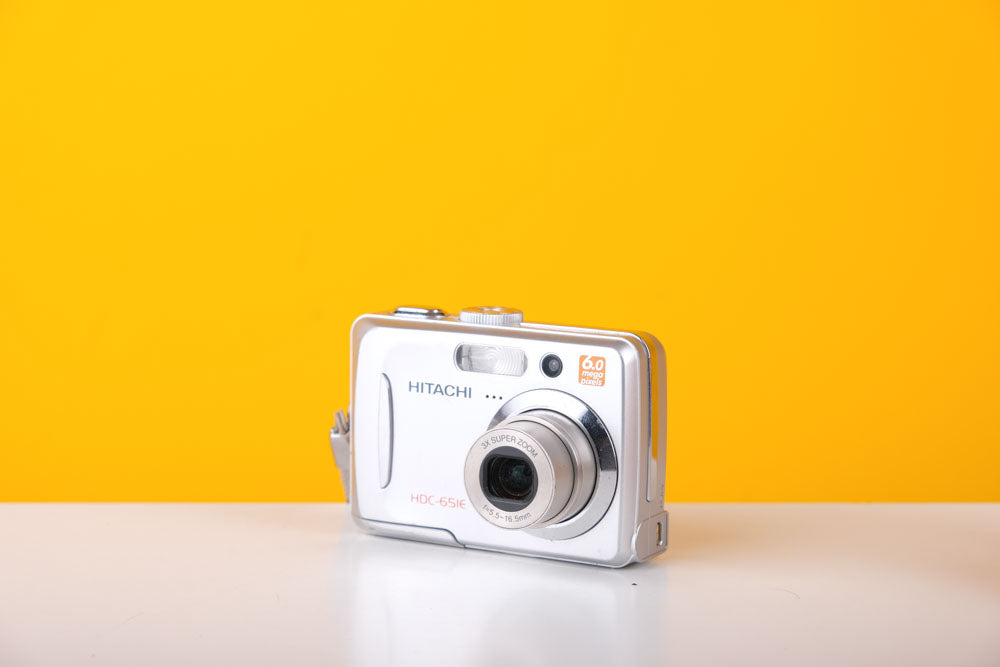 Hitachi HDC-651E Digital Camera