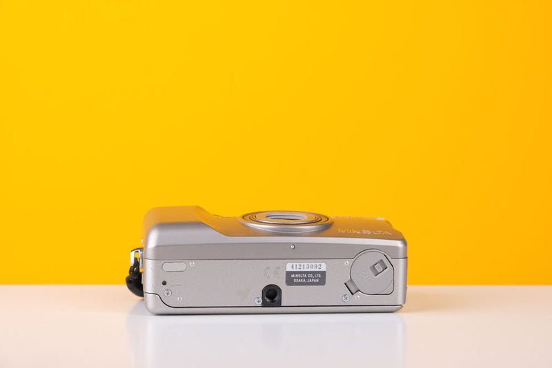 Minolta 115 Riva Zoom 35mm Point and Shoot Film Camera