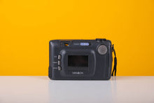 Load image into Gallery viewer, Minolta Dimâge 2330 Zoom Digital Camera
