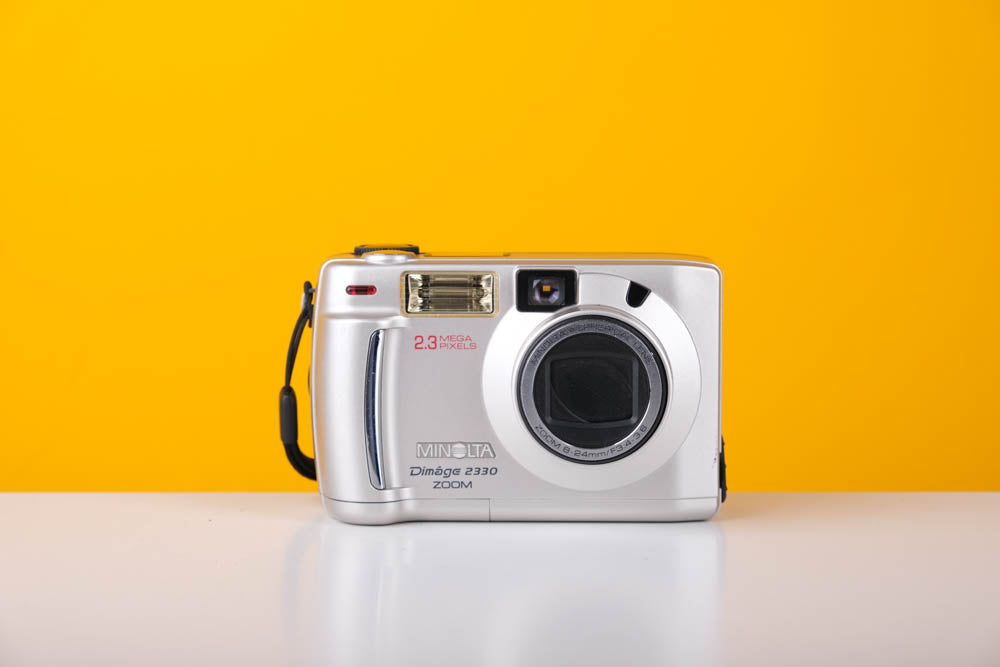 Minolta Dimâge 2330 Zoom Digital Camera