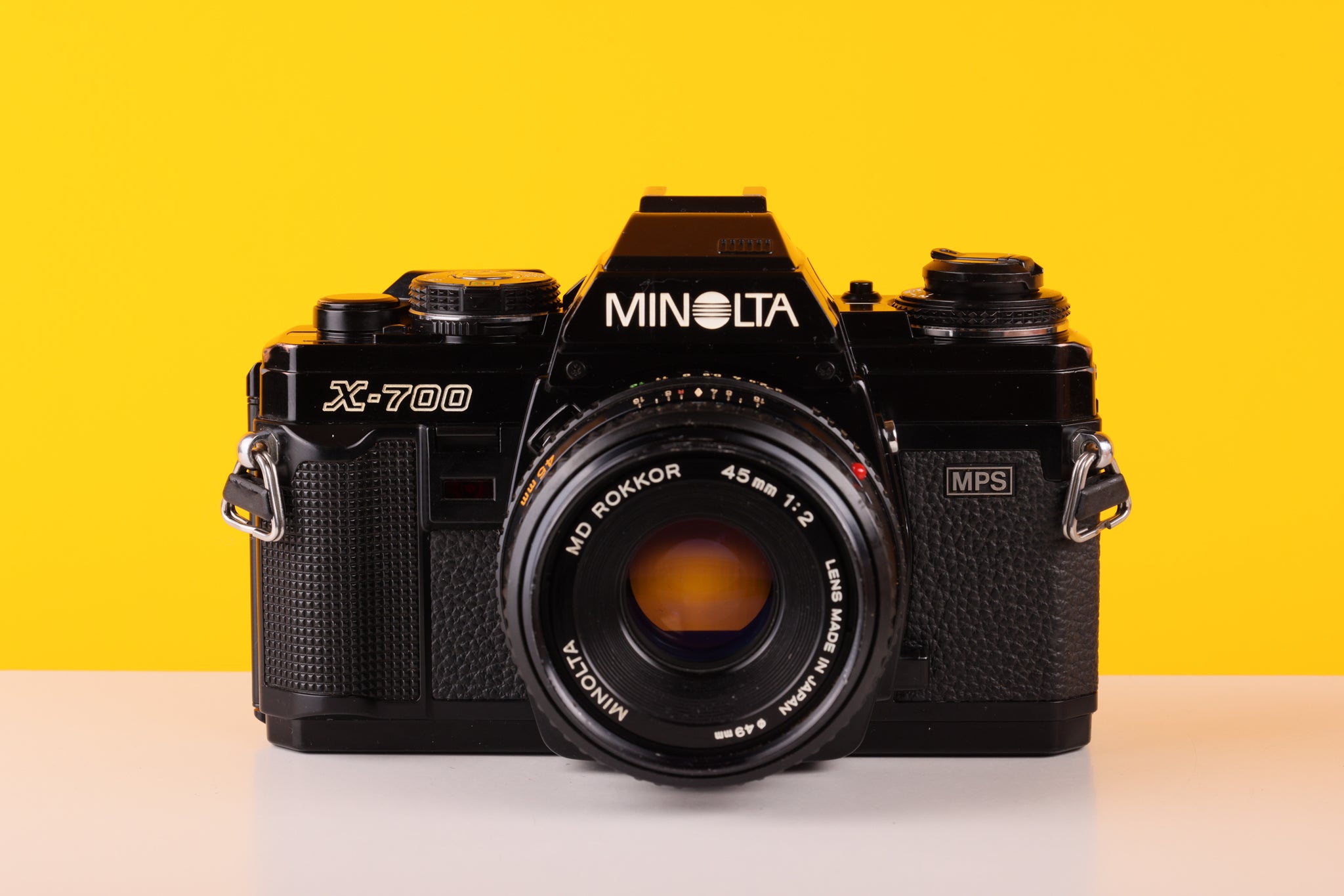 【動作OK】MINOLTA X-700 ROKKR 35-70mm 3.5 Minolta X-700 35mm SLR Camera with 45mm MD Rokkor-X F2 Lens