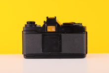 Load image into Gallery viewer, Olympus OM4 35mm Film Camera with Zuiko 50mm f1.8
