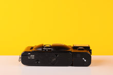 Load image into Gallery viewer, Olympus XA2 35mm Point and Shoot
