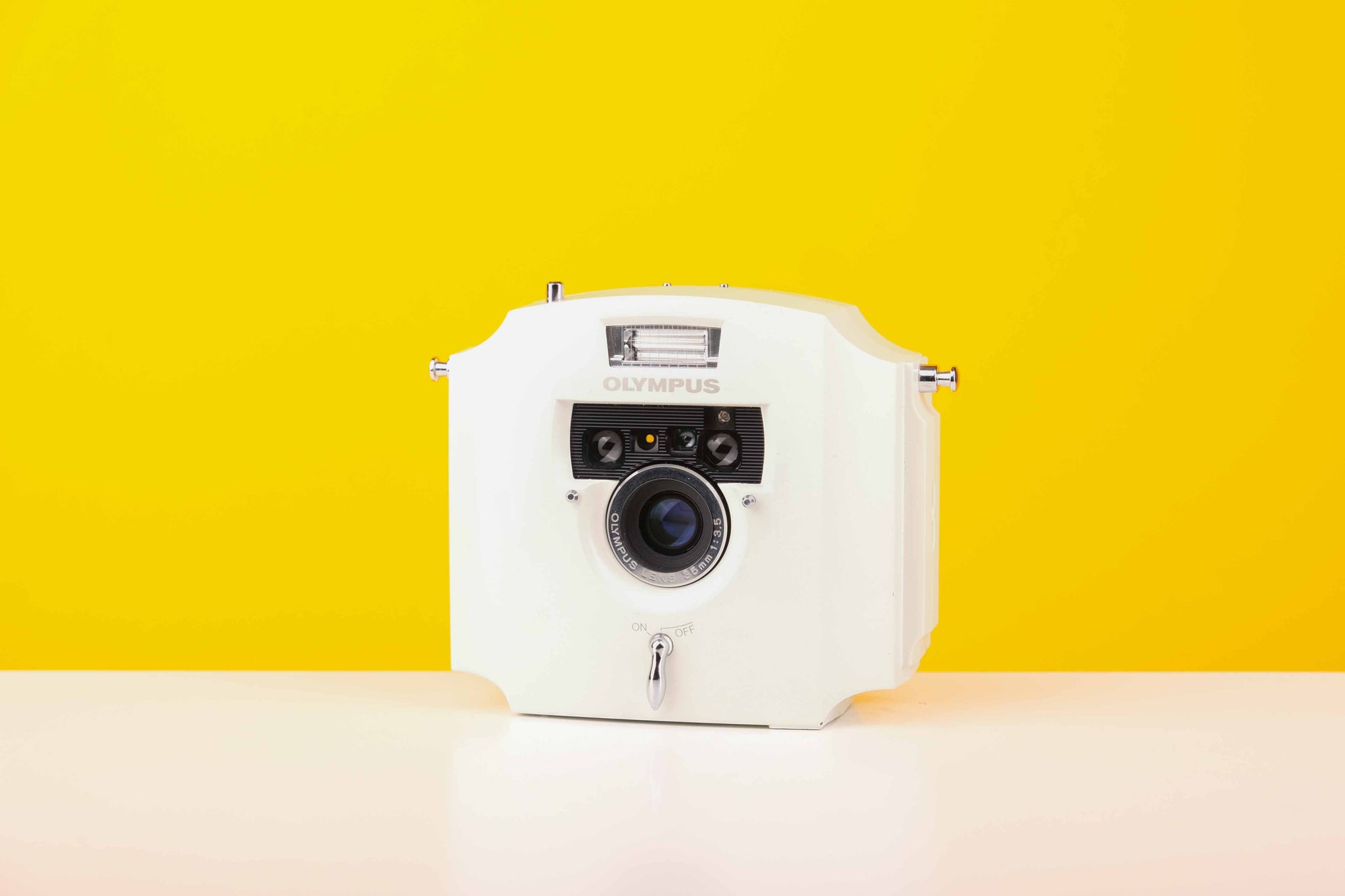 Olympus Ecru 35mm Point and Shoot Film Camera – Vintage
