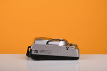 Load image into Gallery viewer, Olympus Superzoom 700XB 35mm Point and Shoot Film Camera Silver
