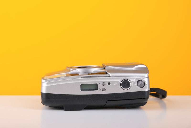 Olympus Superzoom 76G 35mm Point and Shoot Camera