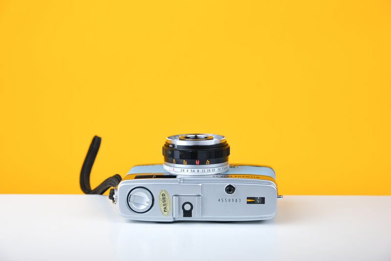 Olympus Trip 35 Vintage Film Camera with Zuiko 40mm f2.8 Lens Light Yellow