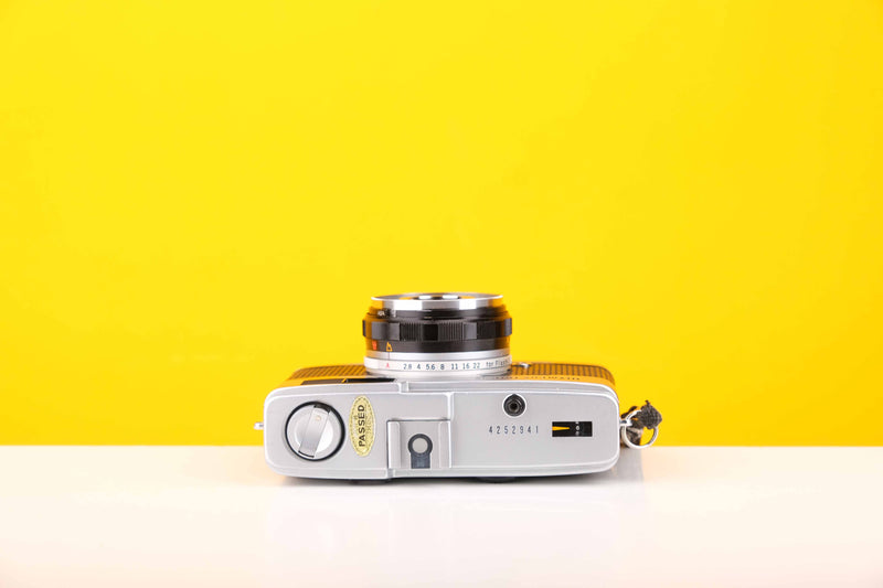Olympus Trip 35 Vintage 35mm Film Camera with Zuiko 40mm f2.8 Lens