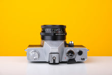 Load image into Gallery viewer, Praktica MTL3 35mm SLR Film Camera with Carl Zeiss 50mm f2.8 Lens
